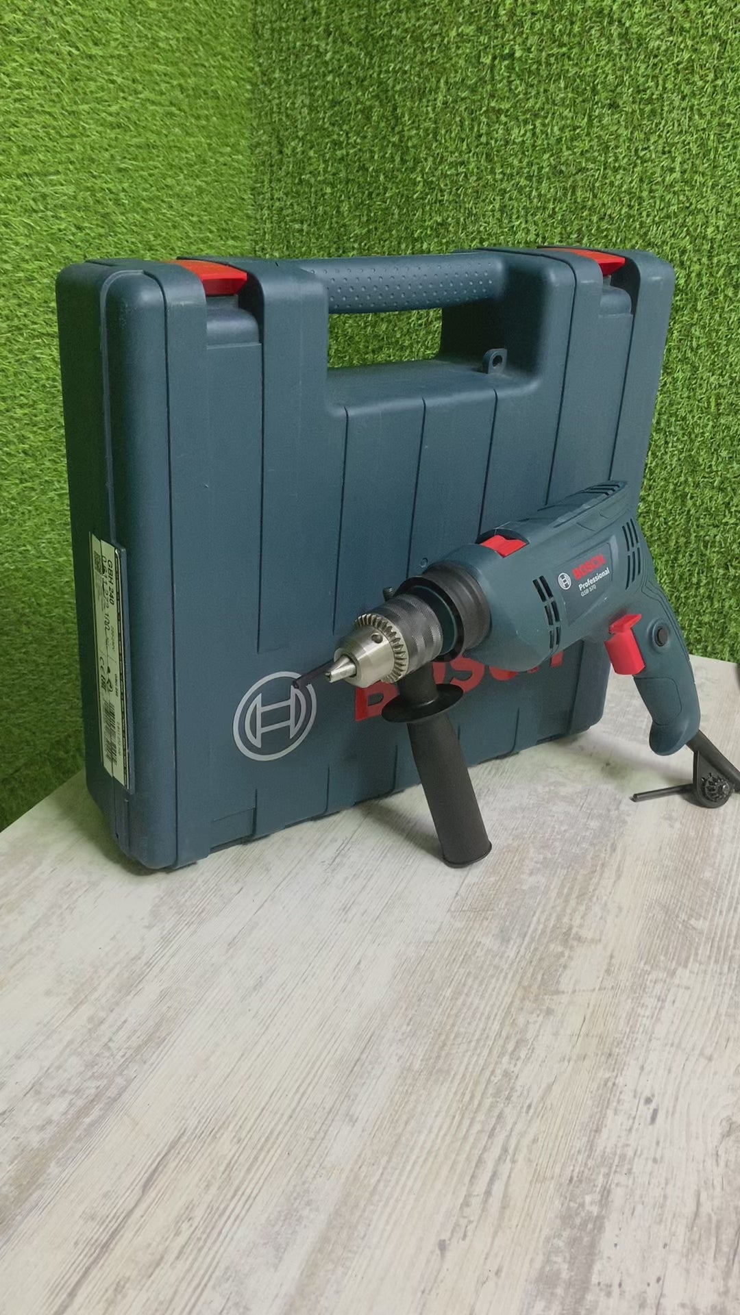 Impact drill BOSCH Professional 570W